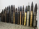 Sbrka munice, kterou lid v minulosti nali a policejn pyrotechnici nsledn...