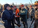 Policistky na honu v P�stov� u Jihlavy kontrolovaly vybaven� myslivc� i to, zda...