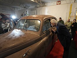 V Polsku je nov� k vid�ní v�bec první automobil vyrobený v zemi po druhé...