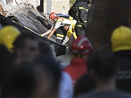 Osm mrtvých si vy�ádalo zhroucení p�íst�e�ku na nádra�í ve m�st� Novi Sad na...