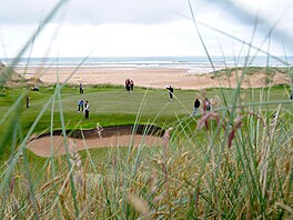 Webové stránky trump.com s p�ehledem v�ech zainvestovaných nemovitostí zahrnují...