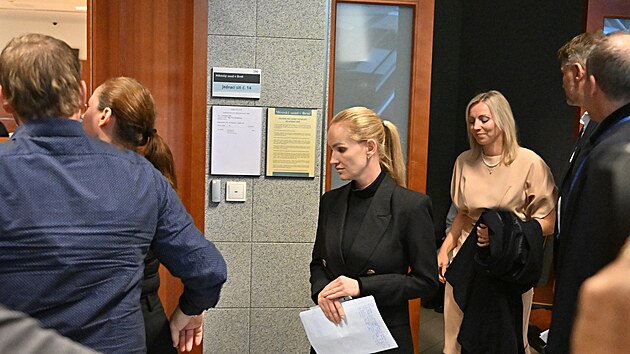 Ob�alovan� Monika Jano�kov� u M�stsk�ho soudu v Brn�, kter� se za�al zab�vat kauzou kolem p�id�lov�n� nebytov�ch prostor v ulici Hlinky 46 a Hlinky 46a. (7. listopadu 2024)