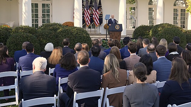 Dosluhuj�c� americk� prezident Joe Biden pron�� prvn� ve�ejn� projev od americk�ch prezidentsk�ch voleb. (7. listopadu  2024)