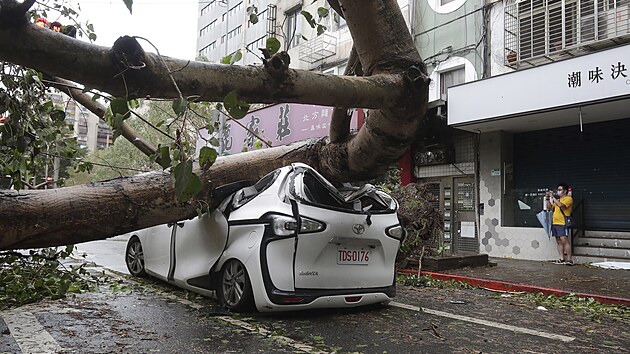 Tchaj-wan zas�hl tajfun Kong-rey. (1. listopadu 2024)