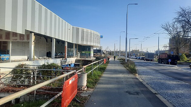 Rekonstrukce hypermarketu Albert za�ala v lednu 2023. Term�n otev�en� obchodn�ho domu se ji� jednou posunul. (5. listopadu 2024p