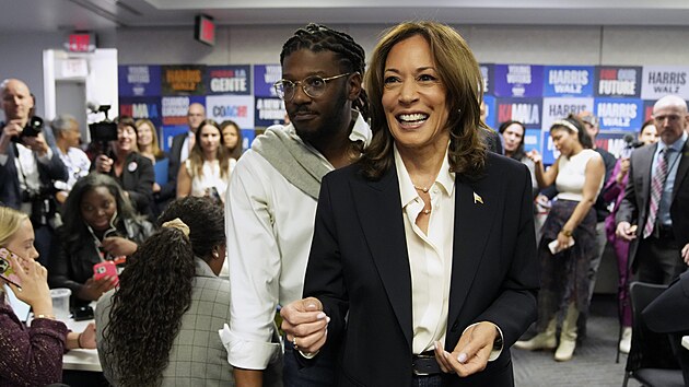 Demokratick kandidtka na prezidentku Kamala Harrisov v sdle DNC v den...