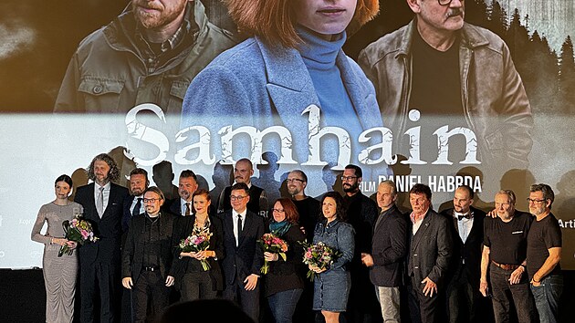 Slavnostn� delegace filmu Samhain v bio Kotva.