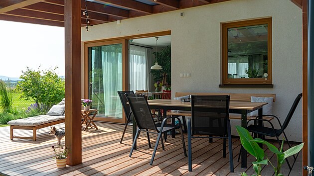 Majitel� domu jsou oba stava�i, co� jim stavbu v�razn� zlevnilo i zjednodu�ilo. 