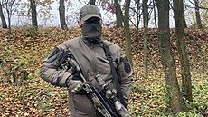 Policejní snajp�i vyrá�ejí lovit divo�áky, aby zastavili �í�ení afrického moru...