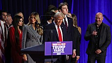Donald Trump pednáí první povolební projev, mluví ped píznivci na Florid....