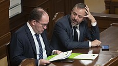 Pokra�uje mimo�ádná sch�ze Sn�movny k záv�re�nému schvalování vládní d�chodové...