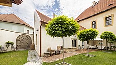 Místo dostalo novou funkci, vzniklo tu arboretum s �adou rostlin a d�evin. Nová...