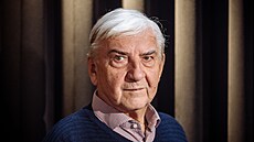 Hostem po�adu Rozst�el je herec Miroslav Donutil.