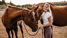 Dneska u� Jenny s ko�mi pracuje spí� �ze zem�, ale ob�as se moc ráda projede...