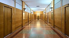 Ped dvaceti lety prola 21. budova v baovském areálu, která je nejvyí ve...