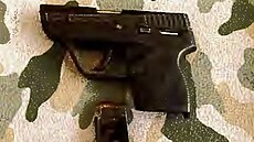 Zbran�, zabavené americkými bezpe�nostními slo�kami p�i zma�ení íránského...