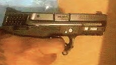 Zbran�, zabavené americkými bezpe�nostními slo�kami p�i zma�ení íránského...