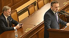 Ministr práce a sociálních v�cí Marian Jure�ka a premiér Petr Fiala p�i...