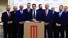 Radní Jihomoravského kraje po ustavujícím zastupitelstvu, které je v pond�lí 4....