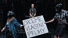 Brn�nské Divadlo Husa na provázku uvádí p�edstavení Jednou nám za to d�cka...