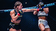 Veronika Smolková ve svém t�etím zápase v Oktagonu vyhrála TKO hned v prvním...