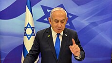 Pestali si dvovat. Netanjahu odvolal ministra obrany Galanta