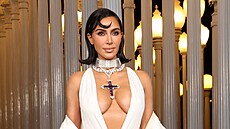 Kim Kardashianová na LACMA Art+Film Gala v Los Angeles (2. listopadu 2024)