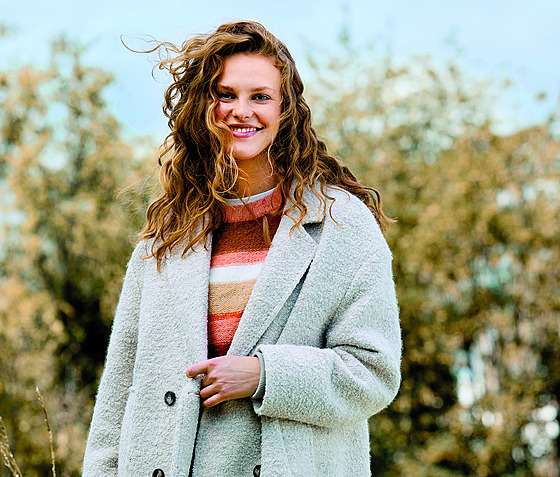 Na mén� chladné dny je jako stvo�ený tenhle sympatický �utíká�ek� se zapínáním...