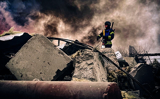 Následky ruského útoku na pr�myslové �tvrti Kyjeva (12. listopadu 2024)