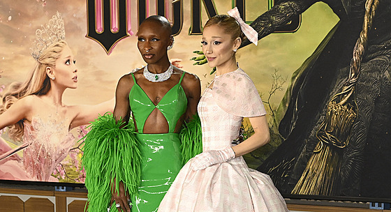 Hereky Cynthia Erivo a Ariana Grande na premiée filmové romantické hudební...
