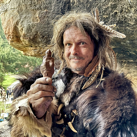 Michal Malátný na natá�ení klipu Sly�ím tvoje kroky