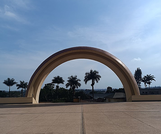 Národní me�ita v ugandské Kampale. Ugandským muslim�m ji svého �asu nechal...