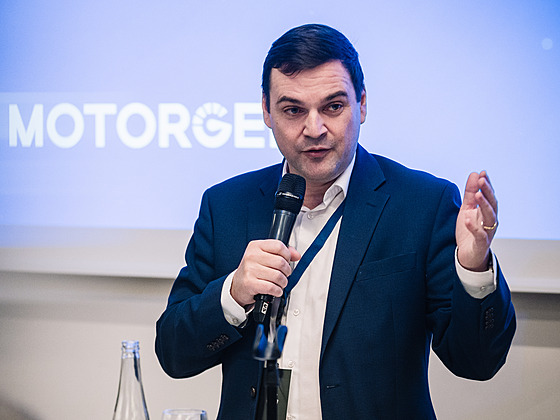Zakládající snm mládenické organizace Motorist sob Generace Motor v Praze....