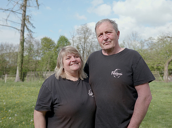 Pot�ení ve skle: Ve dvou se to lépe táhne, �íkají o úsp�ném podnikání man�elé...