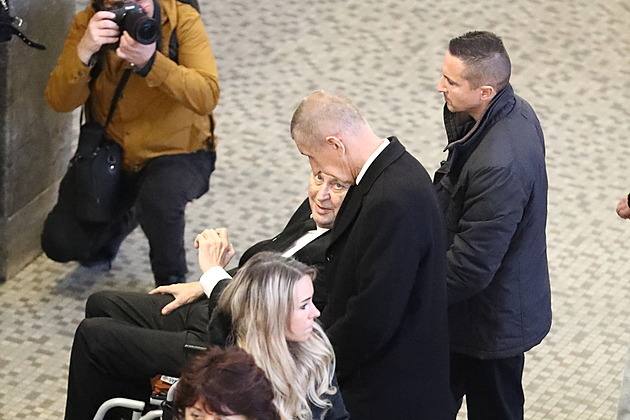 Spravedlivý, či udržitelný mír? I odpůrci Miloše Zemana mohou vnímat jeho argumenty