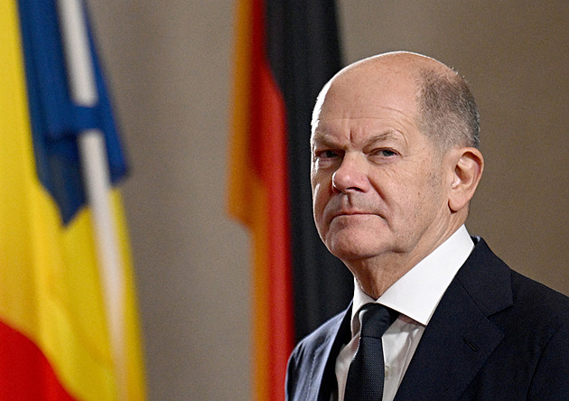 Fico, Zeman a Scholz. Čím se liší? Slovenskému premiérovi vadí zabíjení Slovanů, ale jen ze strany Ukrajiny