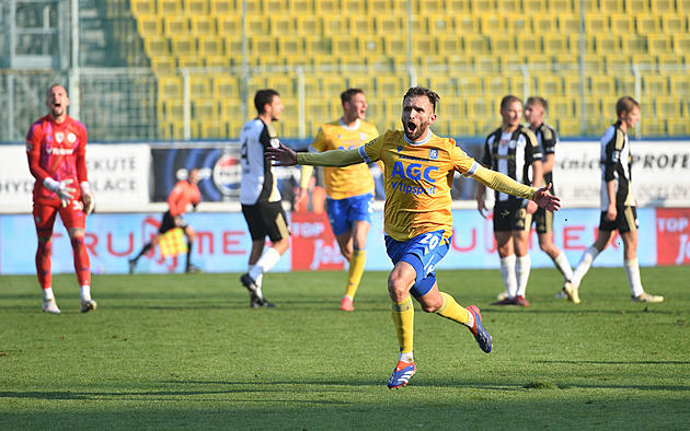 Teplice - Budějovice 5:2, sedm branek v duelu nejhorších, domácím se ulevilo