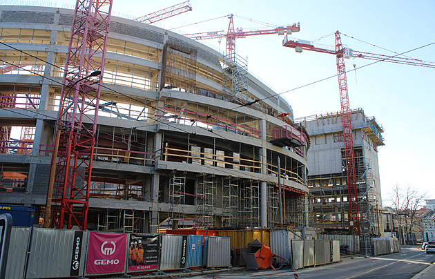 Horácká multifunkní aréna den za dnem mohutní. A jeliko se pi stavb zatím...