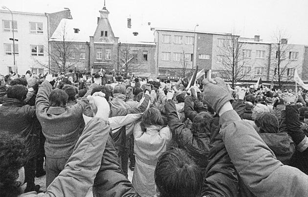 Období sametové revoluce pímo ve áe nad Sázavou mapoval fotograf Jaroslav...