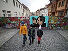 Studenti ze rskho gymnzia postavili v tamn Ndran ulici repliku...