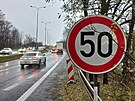 Pozor, pr�ce na silnici a omezen� na 50 km/h jsou na mostech v centru Teplic...