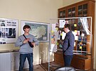 Petr Uhl�k (vlevo) a Ond�ej Sokol p�i nat��en� seri�lu Vra�dy v kraji. (11....