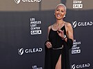 Rozparek ji prozradil. Módní znalci rychle odhalili, e si Jada Pinkett...