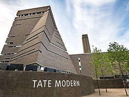 Pokud máte cit pro moderní um�ní, britské národní muzeum Tate Modern byste...