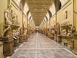 Katolická církev m�la v�dy smysl pro krásu, pape�i ji shroma��ovali po staletí....