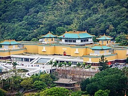 Mezinárodní politiku stranou, ale tu nejkomplexn�j�í sbírku um�ní staré �íny,...