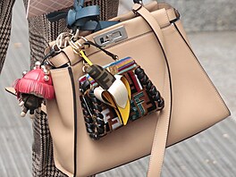 Jedním z nejvýrazn�j�ích trend�, kterému se pod�ídily u� i n�které módní domy,...