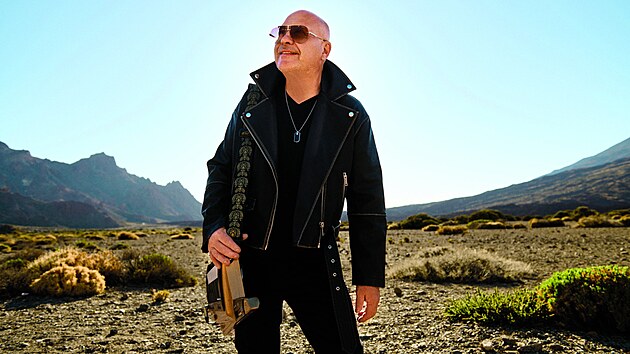 Za v�ce jak p�l roku shodil Michal David 19 kilogram�.