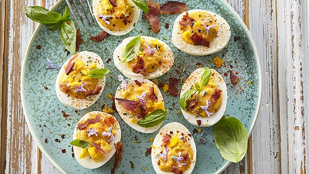 Pálivá plnná vejce