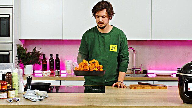 Ondra Molina restuje d�ni.